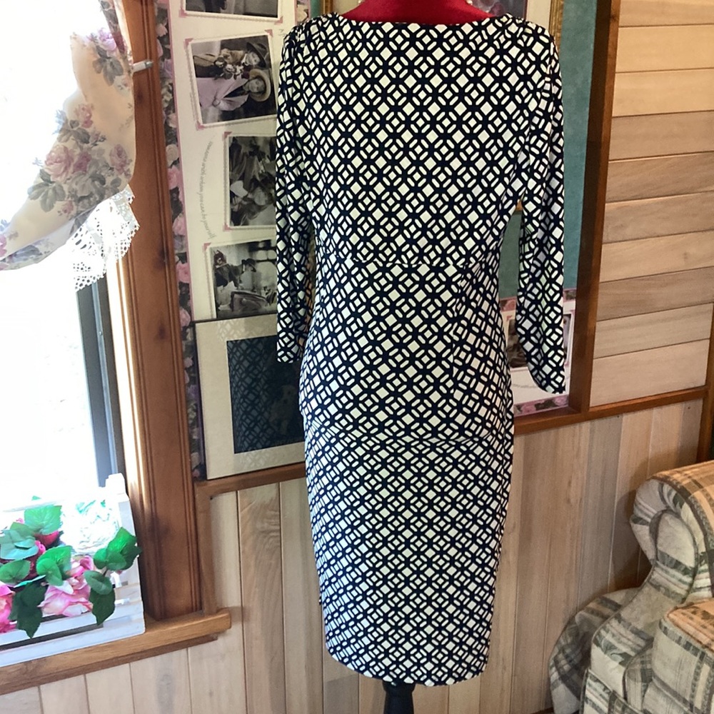 Ralph Lauren like new dress - Picture 5 of 7
